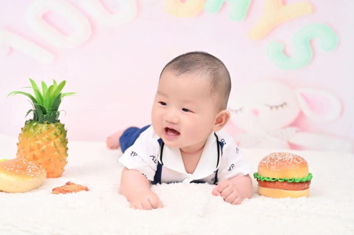 永新怀孕多久会觉得饿